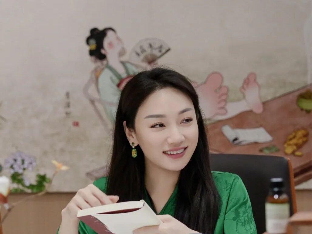 定制项目现场 · 讲师行茶待客