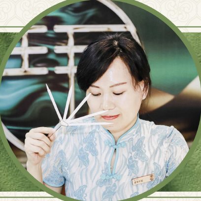主创团队 傅玲丽 Ruby Fu,芳疗师 / 调香师